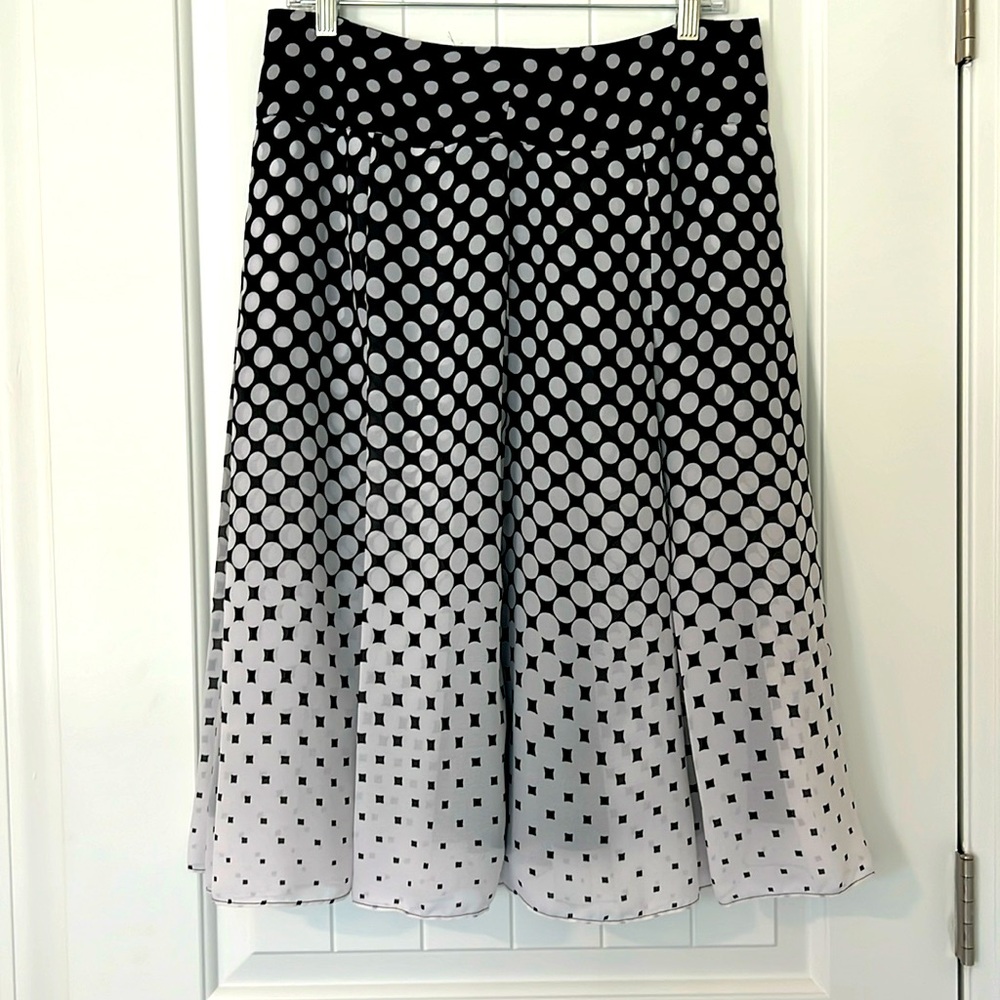 Madison Michelle black & white polkadot, pleated, ombré , Sz 8, office siren